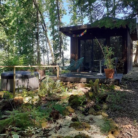 Le Gite De La Cabane De L'Oiseau Couze-et-Saint-Front Bagian luar foto