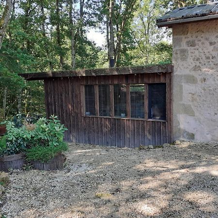 Le Gite De La Cabane De L'Oiseau Couze-et-Saint-Front Bagian luar foto