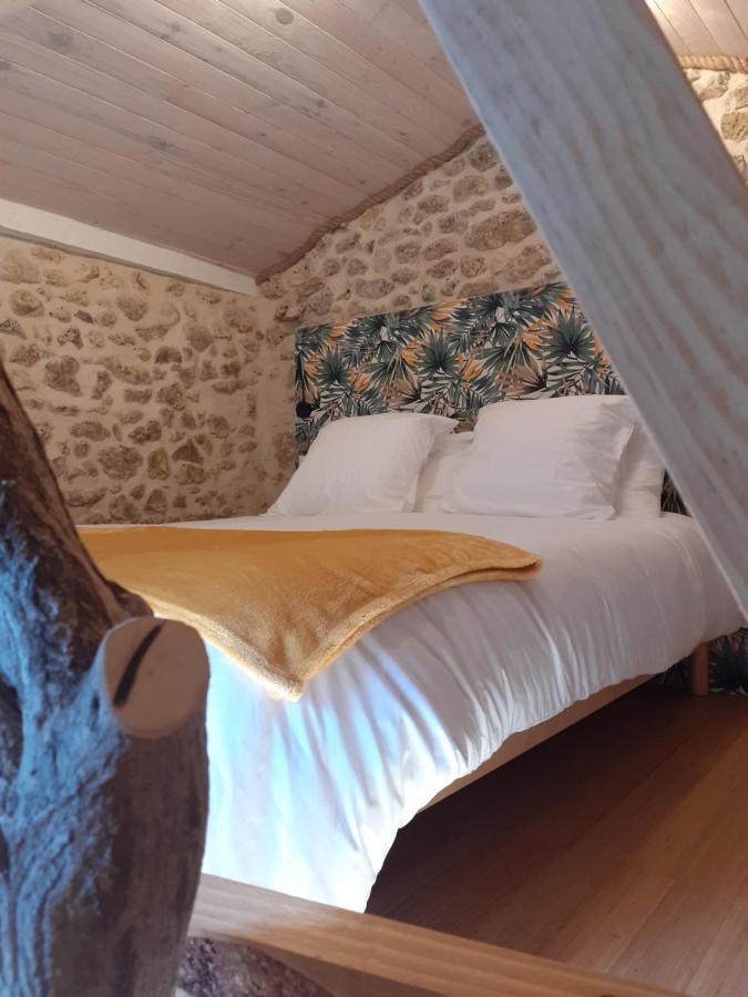 Le Gite De La Cabane De L'Oiseau Couze-et-Saint-Front Bagian luar foto