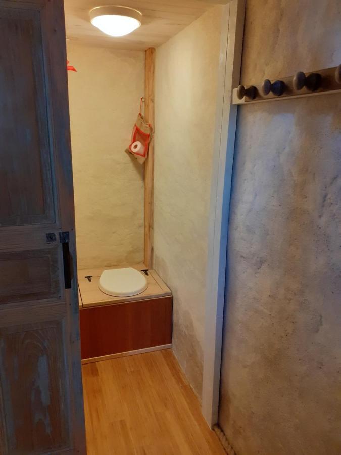 Le Gite De La Cabane De L'Oiseau Couze-et-Saint-Front Bagian luar foto