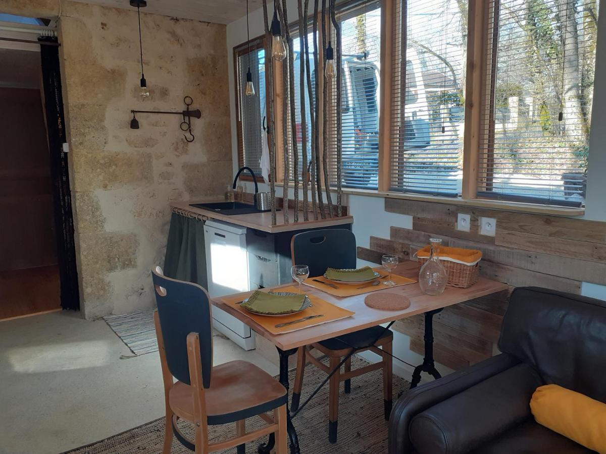 Le Gite De La Cabane De L'Oiseau Couze-et-Saint-Front Bagian luar foto