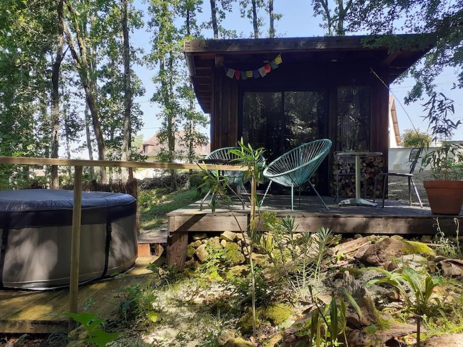 Le Gite De La Cabane De L'Oiseau Couze-et-Saint-Front Bagian luar foto