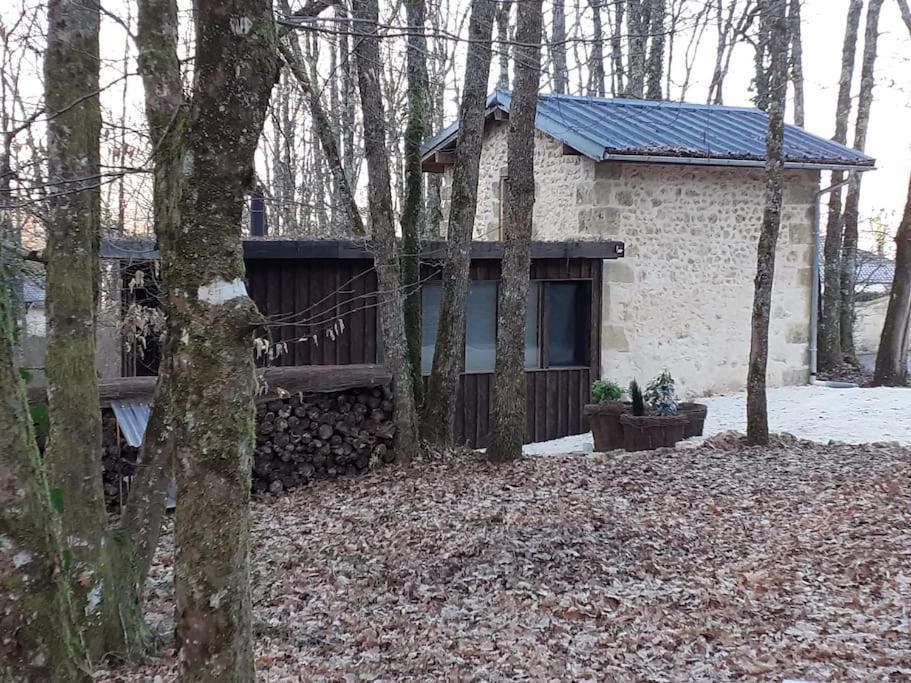 Le Gite De La Cabane De L'Oiseau Couze-et-Saint-Front Bagian luar foto