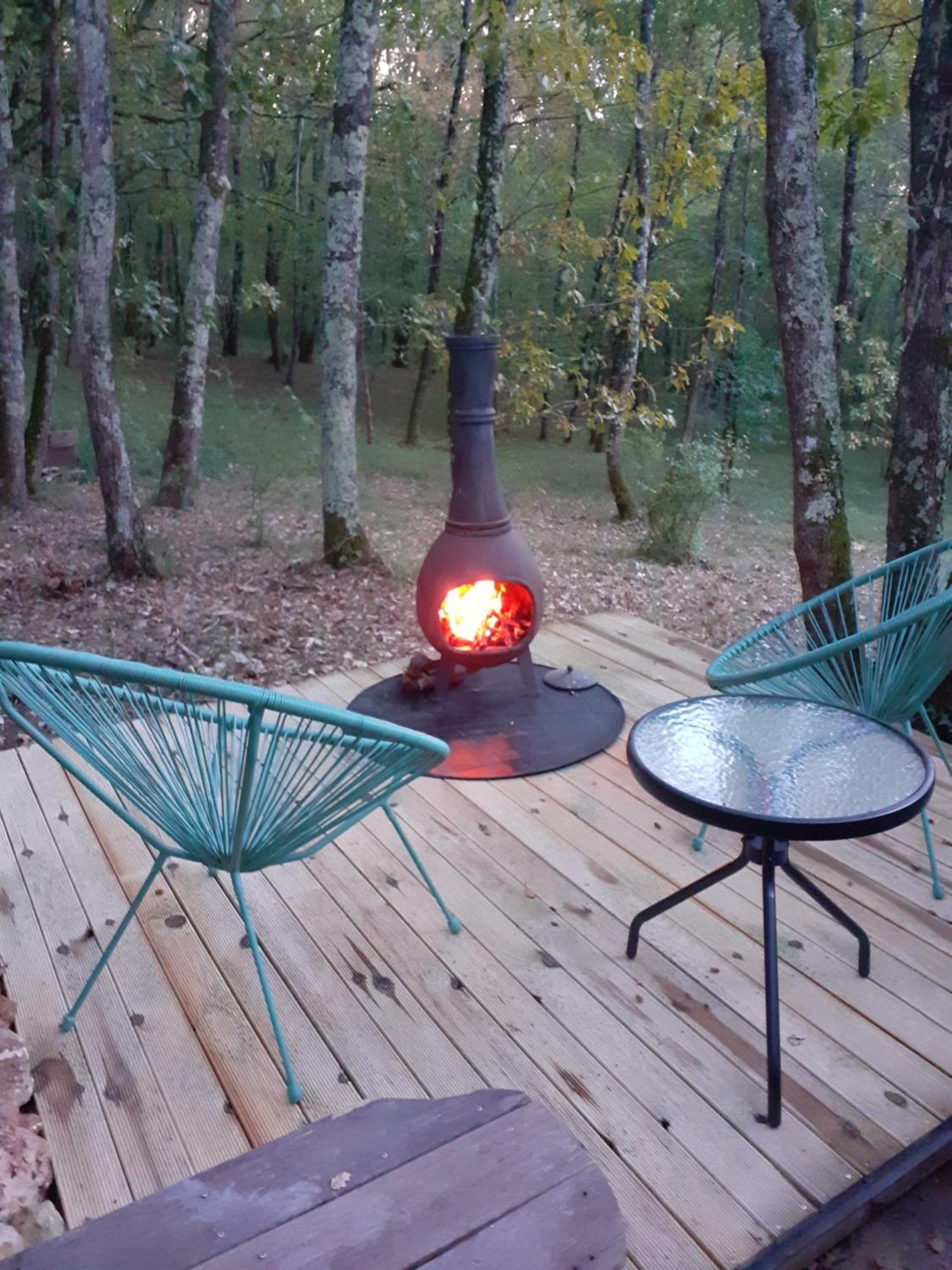 Le Gite De La Cabane De L'Oiseau Couze-et-Saint-Front Bagian luar foto